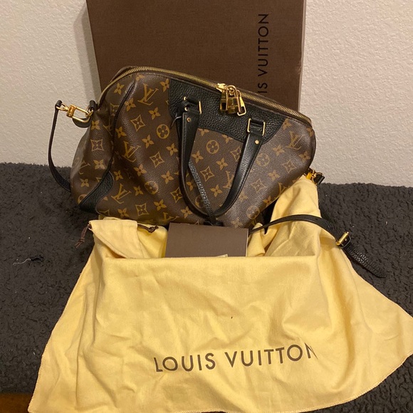 Louis Vuitton Handbags - Louis Vuitton Retiro NM Monogram Canvas Shoulder Bag Noir